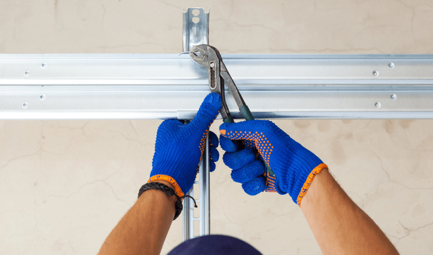 GARAGE DOOR REPAIR